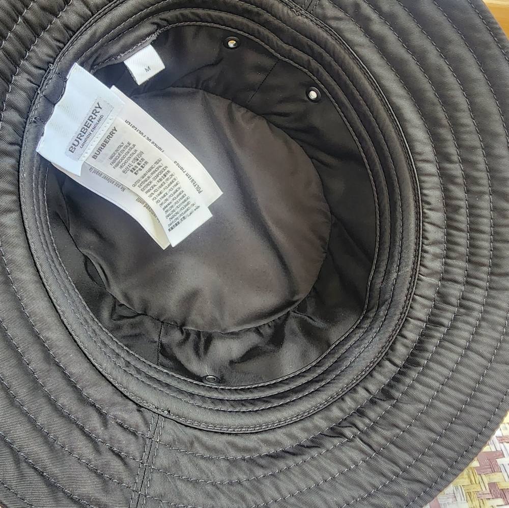 Authentic Burberry Black Bucket Hat with Logo M Size - Picture 10 of 14